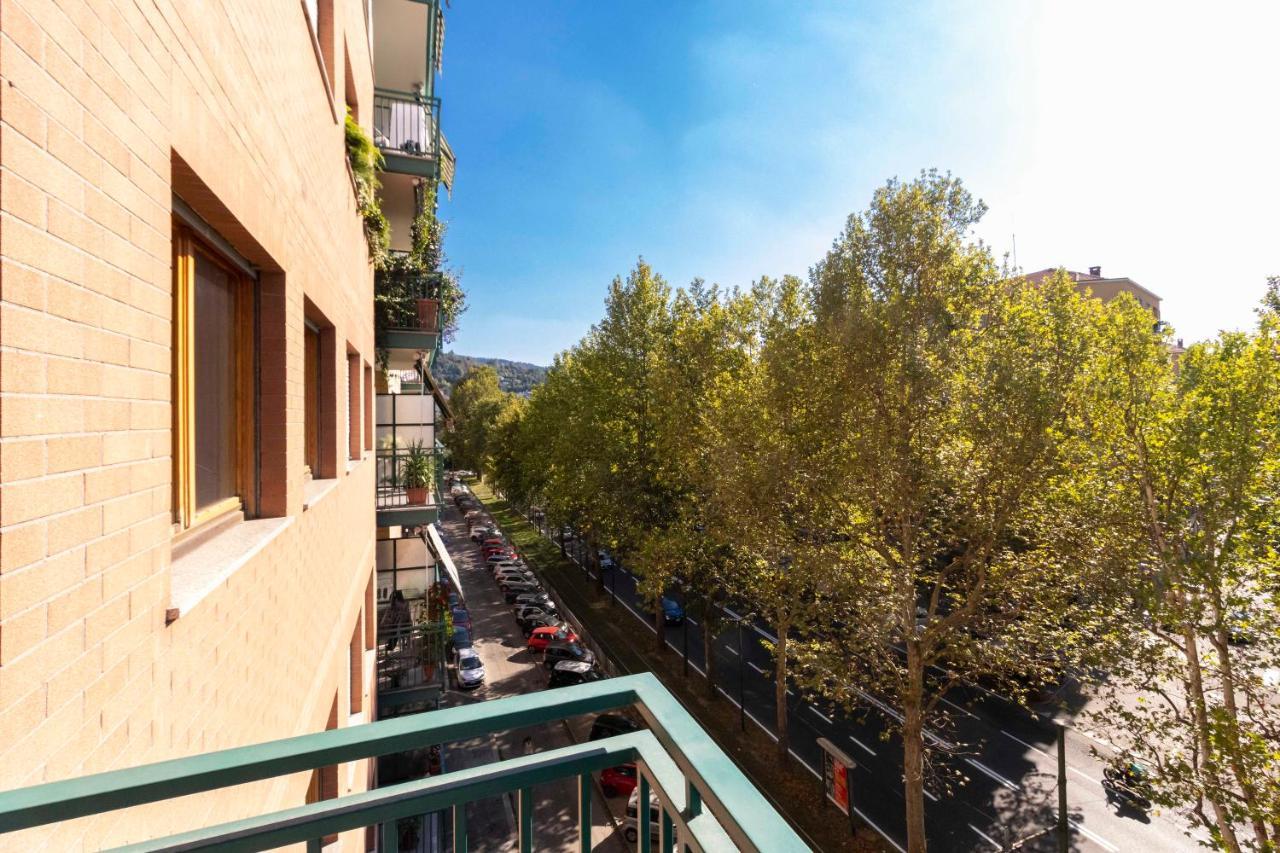 Appartement Cozy&Spacious Apt 2 Min Walk From The Tram Stop! à Turin Extérieur photo